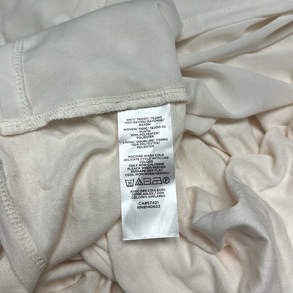 🔥🔥🔥NEW Loft Ruffle Sleeves Blouse - Picture 6 of 6